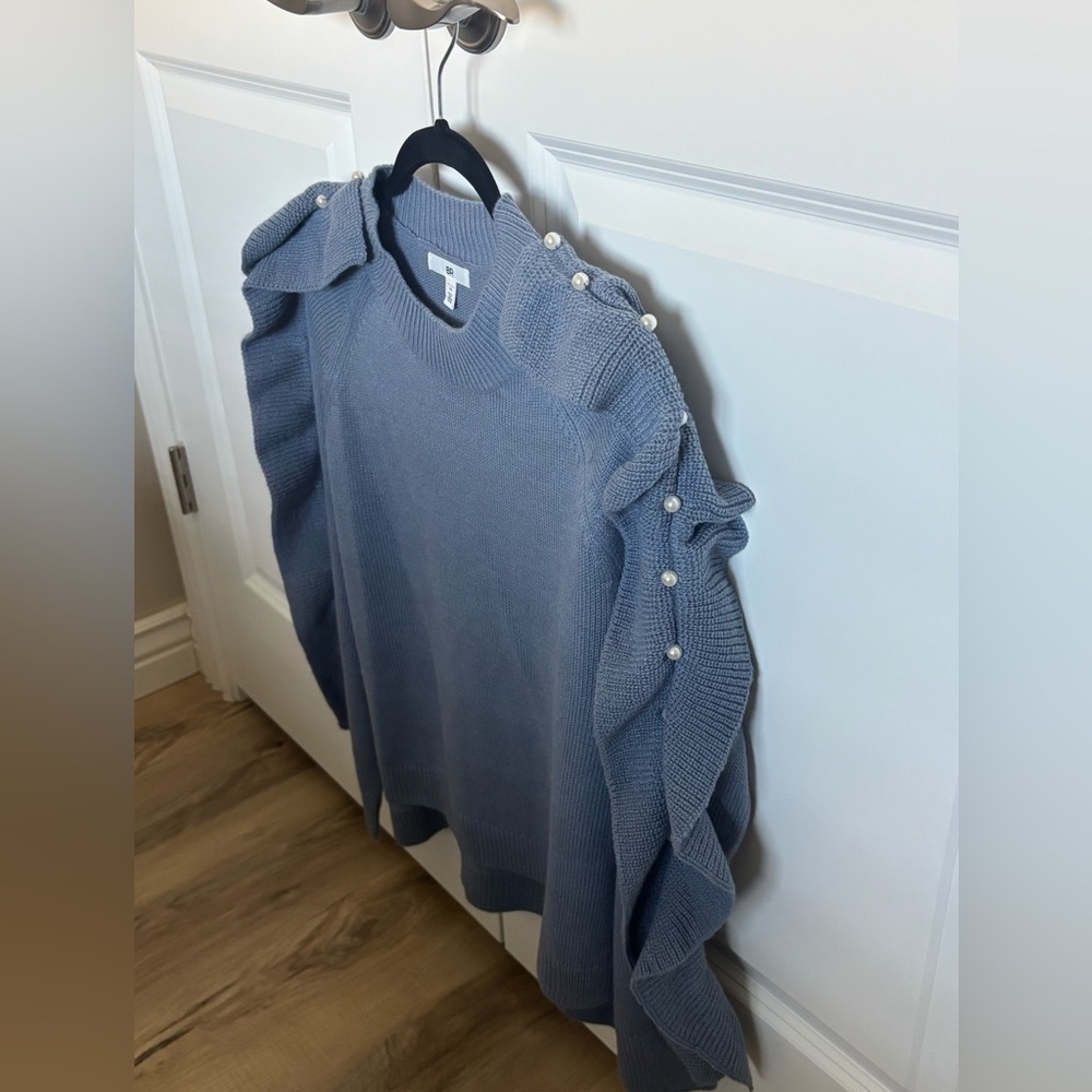 Women’s Pearl-Trim Ruffle Shoulder Sweater – Soft Blue – Size M